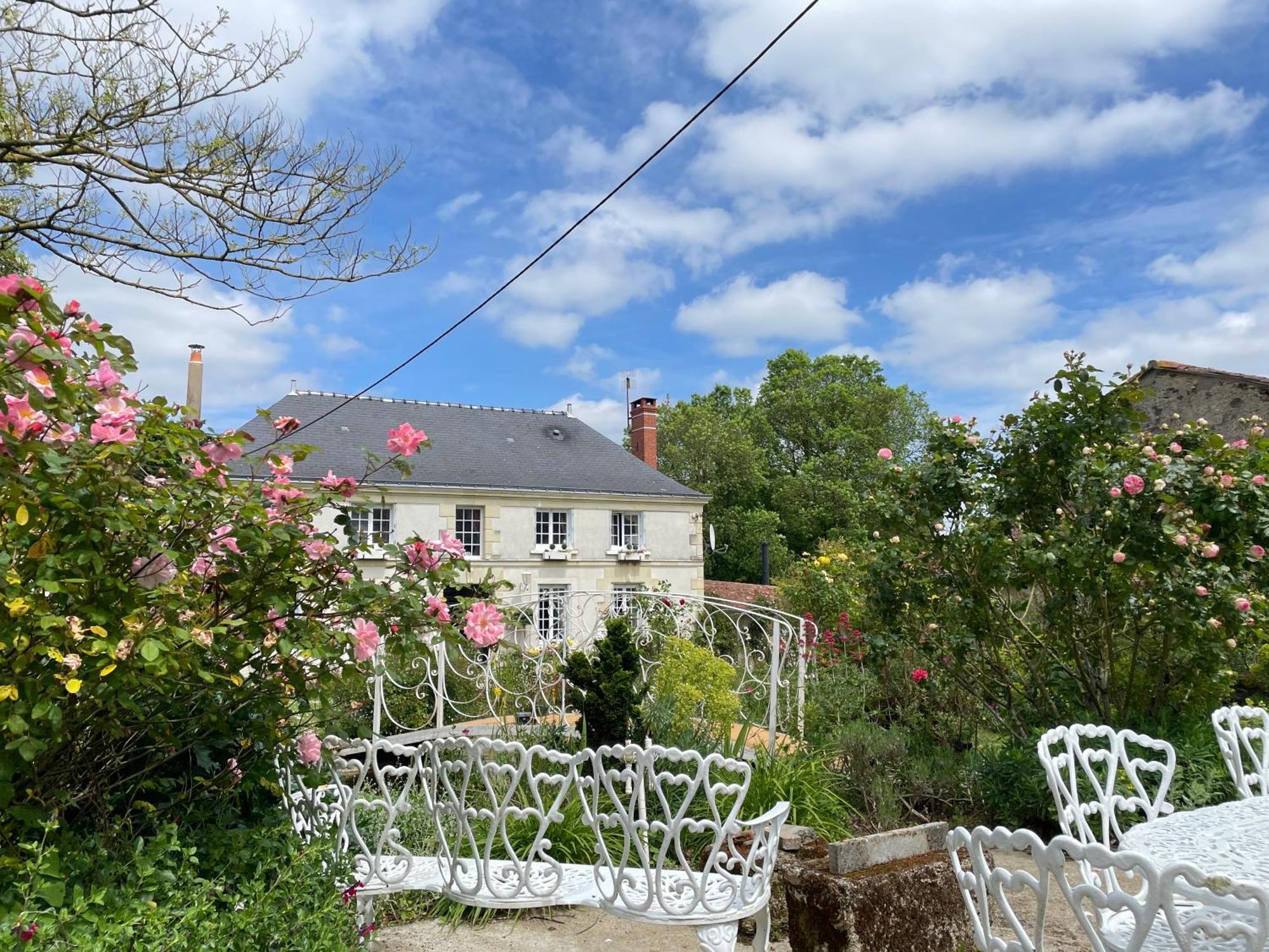 Chambre De Charme Dans Un Jardin De 1500M2 Nueil-sur-Layon 外观 照片